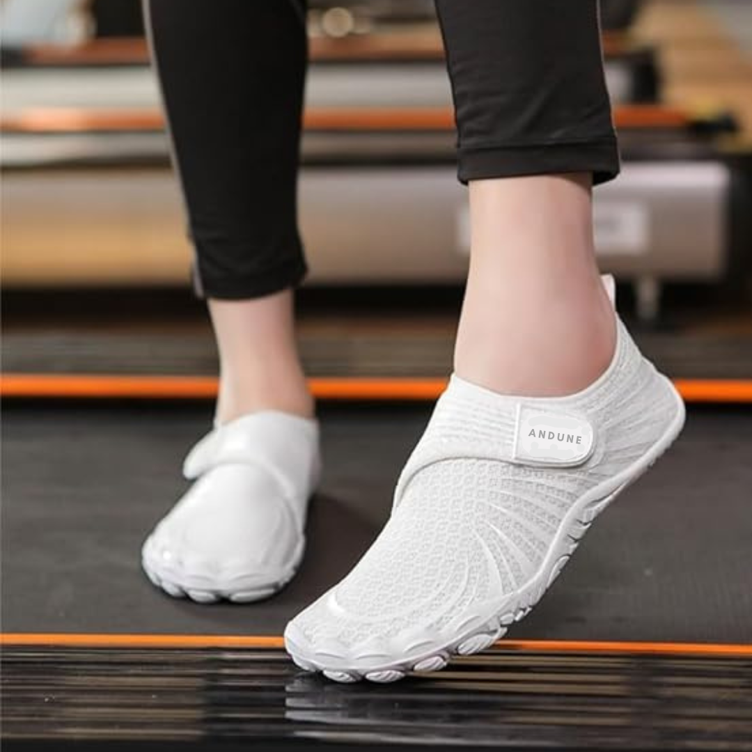 ANDUNE Women’s Barefoot & Minimalist Cross Training Shoes – Ultra Light White Bolts